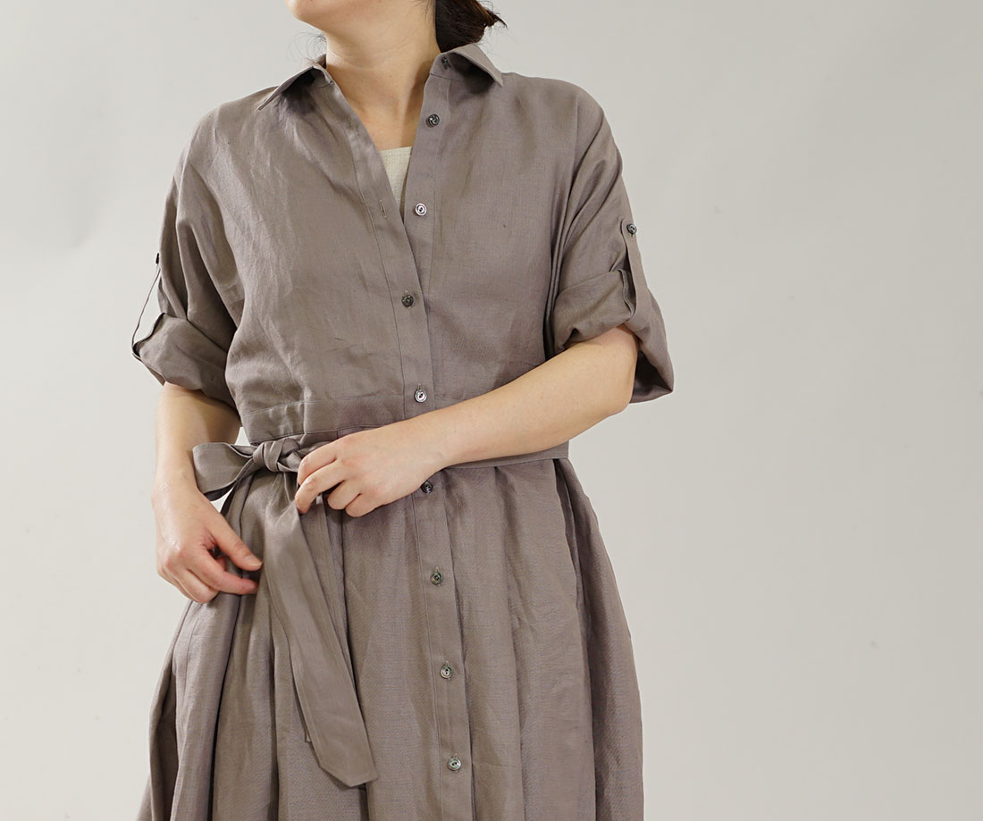 wafu わたぬき服装 わふ ワフ 薄手 リネンワンピース ロールアップ 袖 2wey ドルマンスリーブ シャツ襟 羽織にもつかえる リネンドレス ヴァニーユ free a064a-vay1 ワンピース リネンワンピース リネン 麻 麻ワンピース 麻ワンピ リネンワンピ 7分袖 7分袖ワンピース 7分袖ワンピ 七分袖 七分袖ワンピース 半端袖 ロング丈 ミモレ丈 くるぶし丈 ロング ミモレ ミモレワンピース ミモレ丈ワンピース ロングワンピ ロングワンピース カッタウェイ 襟 シャツワンピース シャツワンピ フレア フレアワンピース タック タックデザイン 前開き 羽織り アウター ロングアウター 無地 無地ワンピース ブラウン 茶色 モカ トレンド 旬 着こなし 春 夏 秋 冬 レディース wafu 新作