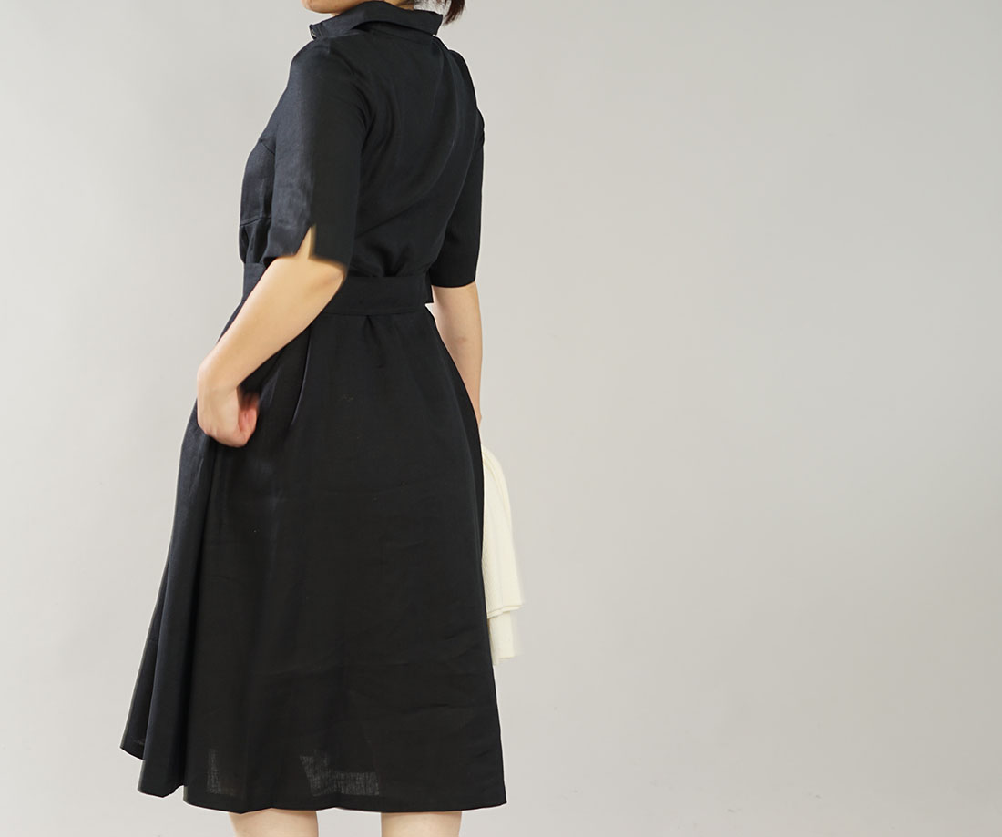 【wafu】中厚 リネンワンピース ホリゾンタルカラー シャツ ドレス 5分袖 タックスカート スリット袖 ミモレ丈 膝下丈 紐あり / ブラック【M-L】a064b-bck2