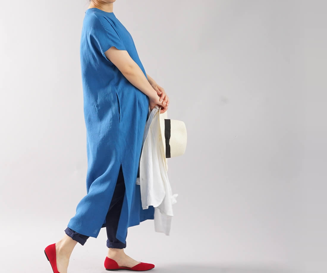 wafu わたぬき服装店 雅亜麻 リネンワンピース フレンチスリーブ ビックT ワンピース 襟ぐり小さめ 裾スリット 背中ファスナー 膝下丈 / 薄藍 (うすあい) ワンピース リネンワンピース リネン 麻 麻ワンピース 麻ワンピ リネンワンピ 半袖 半袖ワンピース 半袖ワンピ 半そでワンピース 半そでワンピ はんそで 半そで 半端袖 ミモレ丈 ミモレワンピース 膝下丈 ひざ下丈 丸首 丸首ワンピース クルーネック Uネック Aライン Aラインワンピース Aラインワンピ 裾スリット サイドスリット 無地 無地ワンピース 無地ワンピ シンプル ブルー 青色 青 トレンド 旬 着こなし 春 夏 秋 冬 レディース wafu 新作