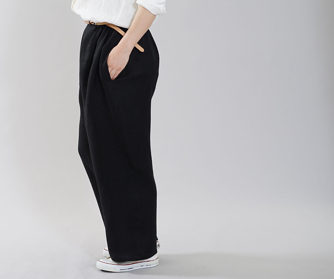 wafu わたぬき服装 わふ ワフ リネンパンツ リネン 麻 ウエストゴム リラックスパンツ リラックス パンツ ボトムス ボトム ズボン ロングパンツ ロング丈 パンツ ボトムス ボトム ズボン ガウチョ ワイドパンツ リラックスパンツ ウエストタック タックデザイン メンズライク メンズ 男女兼用 ユニセックス 黒 黒色 ブラック 黒パンツ 黒ボトム 無地 無地パンツトレンド 旬 着こなし 春 夏 秋 冬 レディース wafu 新作 中厚 リネン パンツ リネン Wガーゼ ふんわり リネンlinen100% ワイド ロングパンツ 前しっかり 後ろゴム ブラック M-L b010c-bck2